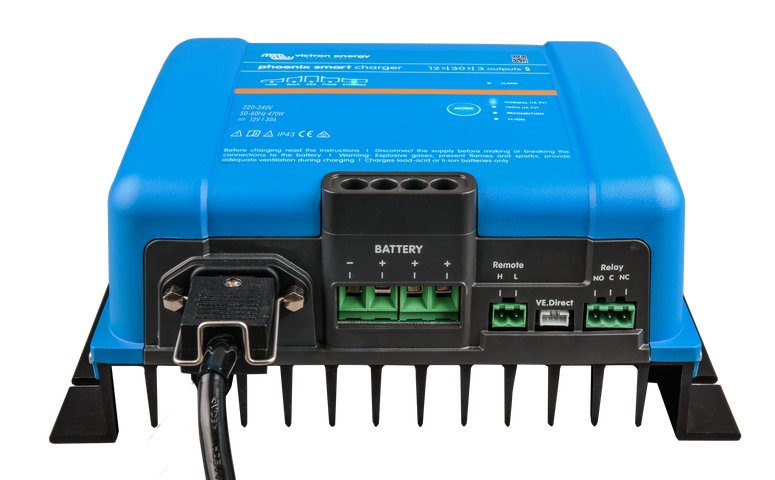 Victron Phoenix Smart IP43 Charger 12/30(1+1) 230
