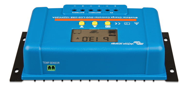 Victron BlueSolar PMW DUO LCD&USB 12/24V-20A