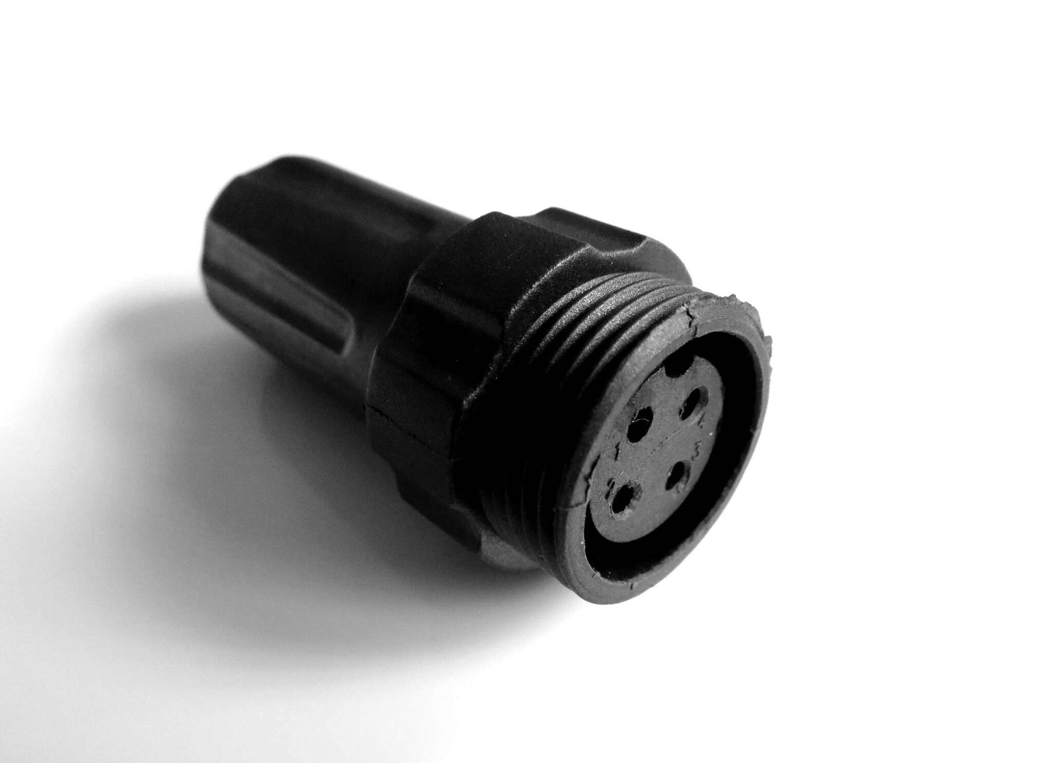 2-pol-kupplungsdose-mit-kabelverschraubung