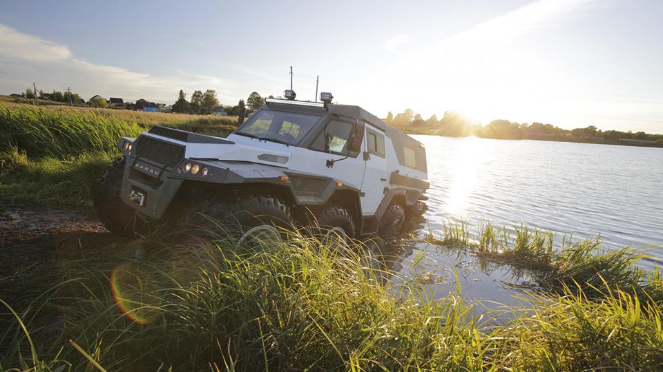 led-suchscheinwerfer-150-weiss-12v