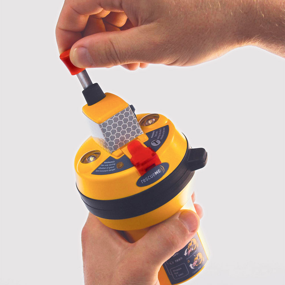OceanSignal rescueME EPIRB1