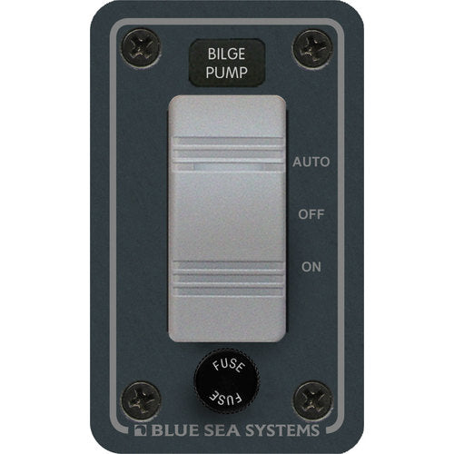 Blue Sea Wasserbeständiges 12-V-DC-Panel